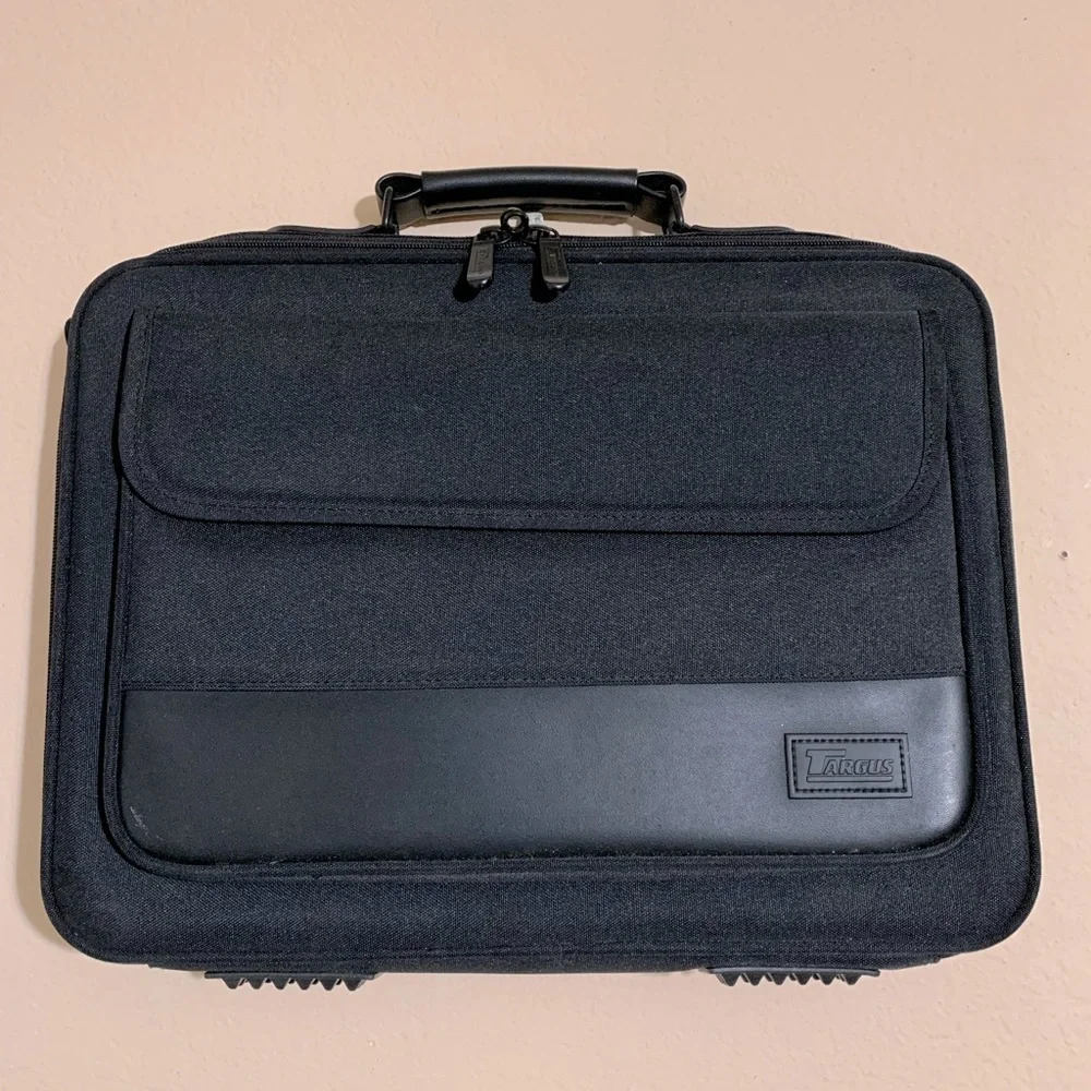 Targus • Black Classic Briefcase Messenger Carry Case Laptop Bag